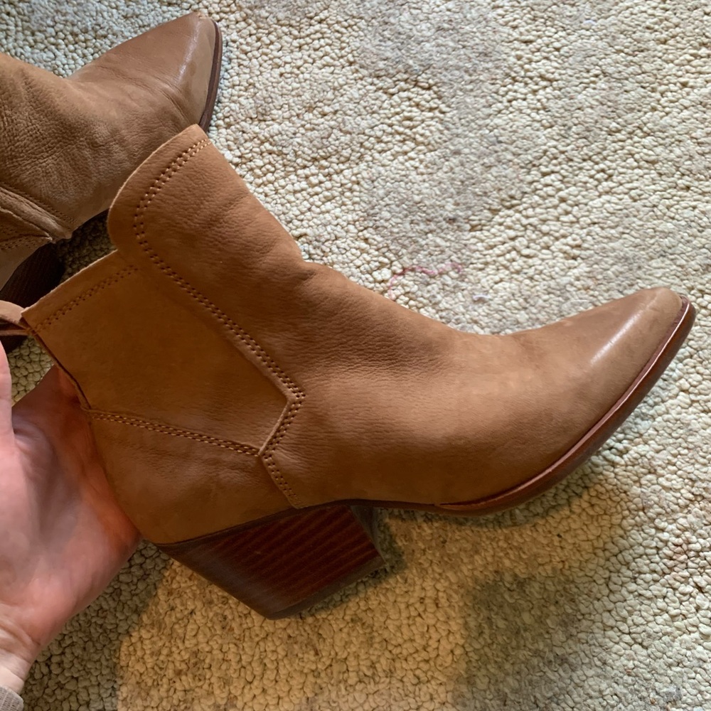 Dolce Vita cognac booties size 8!